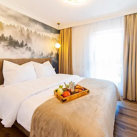 Trevilles - Shiny Rock Szklarska Poręba